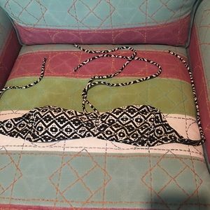 Woman’s medium swimwear